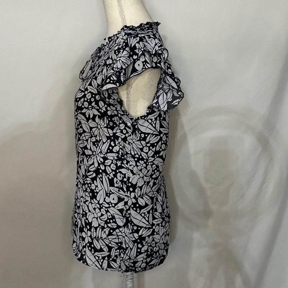 Blouses/flannels/button downs-2 for $20 or 3 for $30 (Mix & Match)